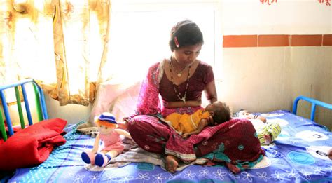 Indian Breastfeeding Videos, Download The BEST Free 4k Stock .